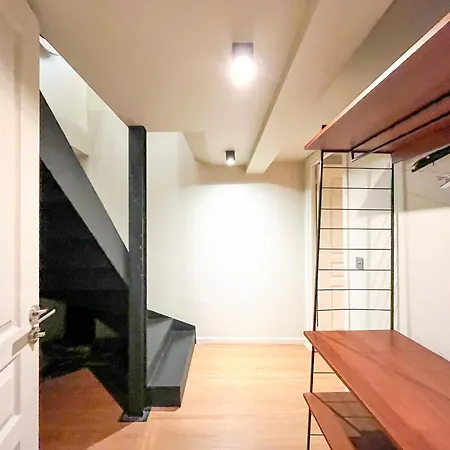 Appartamento Urban Flat 138 - Beautiful Duplex In Saint Germain